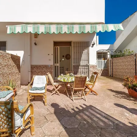 Casa vacanze Bianca Gioiosa By Barbarhouse